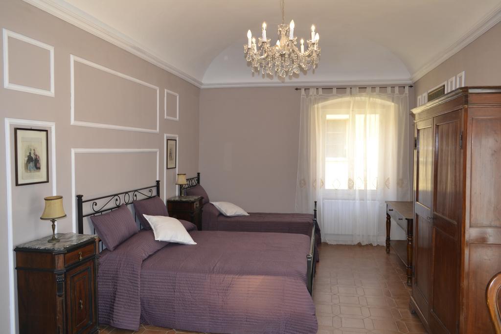 Corte Palazzo Picedi Benettini Sarzana Cameră foto